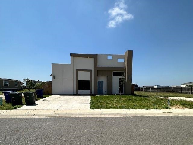 Building Photo - 2811 Lavanda Dr