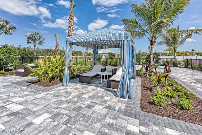 Building Photo - 8886 St Lucia Dr