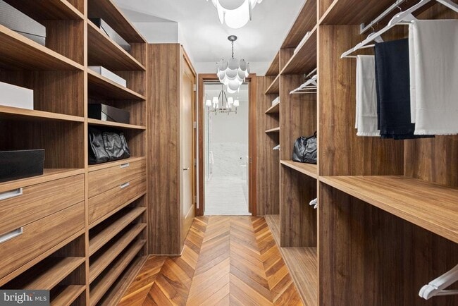 Building Photo - 300 International Drive