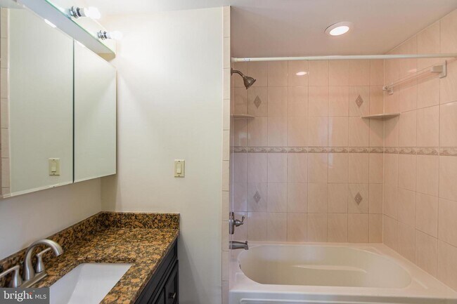 Building Photo - 9306 Westphalia Rd