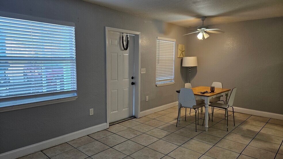 Dining Room - 309 Avanda Ct