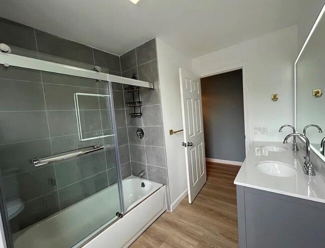 Building Photo - 9 Turner Ave