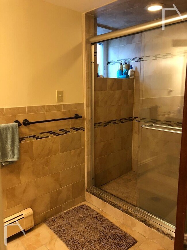 Building Photo - 86 Chestnut Hill Ave