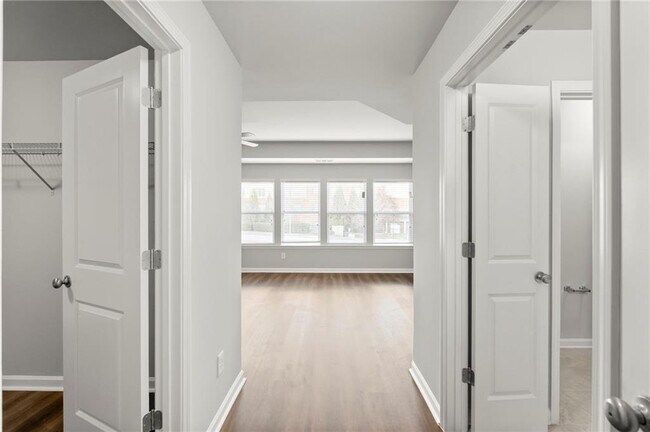 Building Photo - 2628 Stonekey Bend