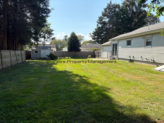Building Photo - Newly Renovated Single Family Home For Ren...