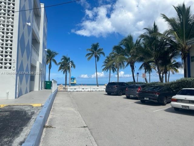 Building Photo - 320 S Surf Rd