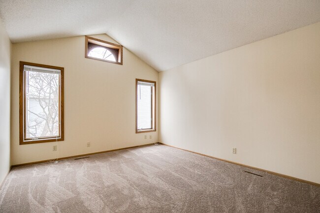 Building Photo - 2119 21st Ave S