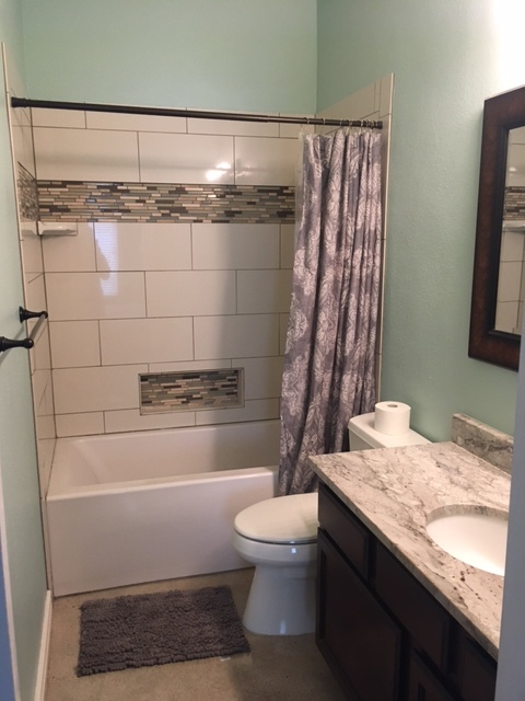 Building Photo - 3859 S Mitchell Cove