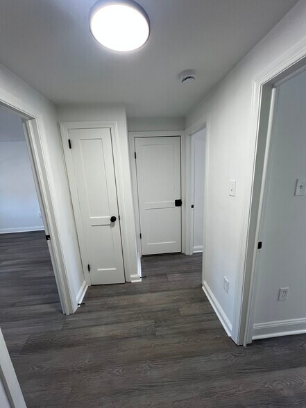 Building Photo - 363 W 22nd St