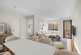 Building Photo - 2 bedroom in New York NY 10011