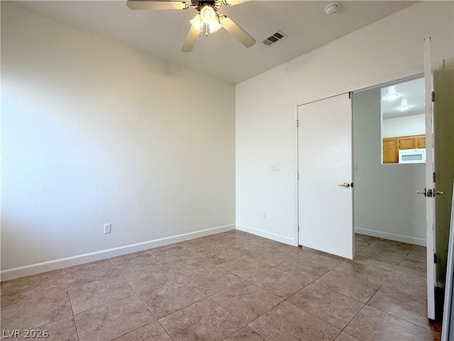 Building Photo - 9824 Garamound Ave