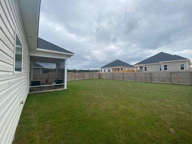 Building Photo - 109 Cascades Ct