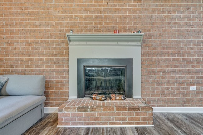 Building Photo - Beautiful 5 Bedroom Home in Clinton MD