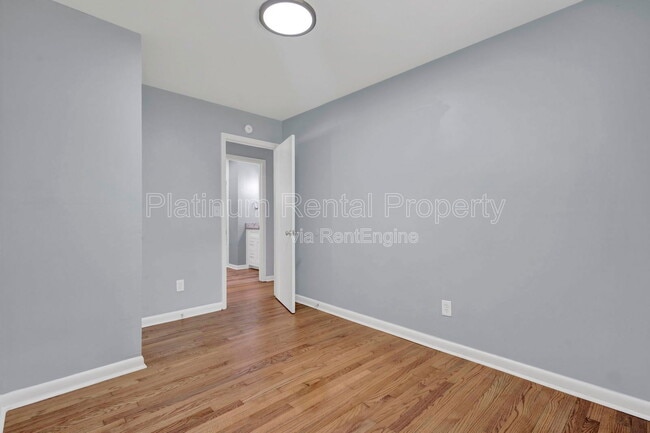 Building Photo - 2315 Shancey Ln