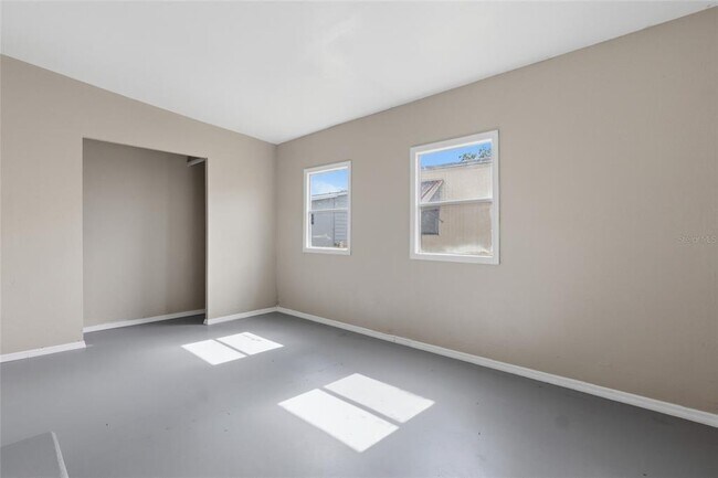 Building Photo - 36131 Zinnia Ave