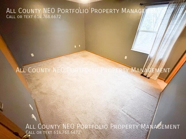 Building Photo - 522 Warwick Ln