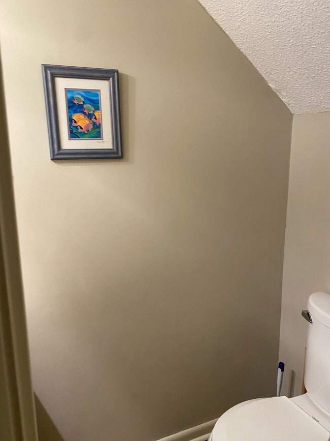 Building Photo - 203 Opal Ln