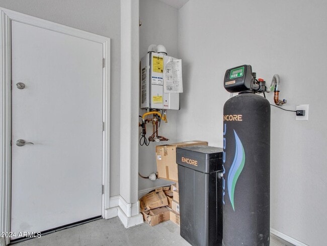 Building Photo - 44529 N Sonoran Arroyo Ln