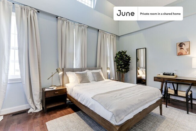 Primary Photo - Room in Shared 5 bed/3.5 bath home