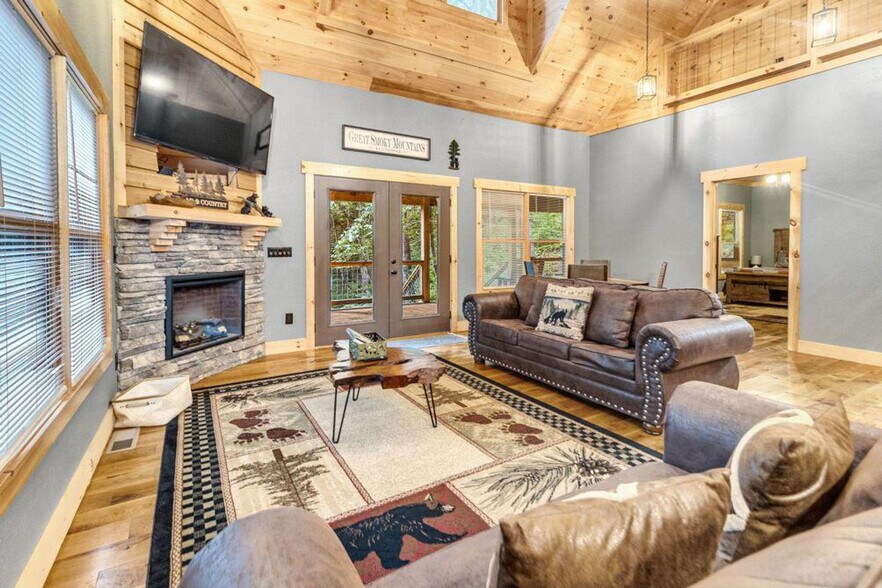 Primary Photo - 2485 Waldens Creek Rd