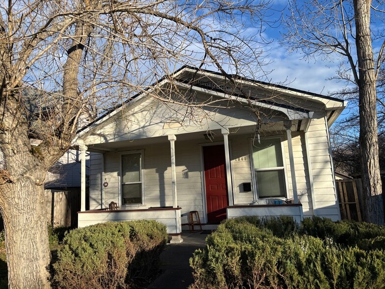 Building Photo - 1041 E Main St