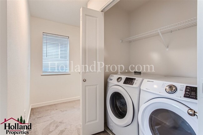 Building Photo - Beautiful 4-Bedroom Home with A/C, Private Yard & Easy Transit Access