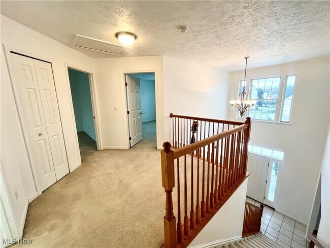 Building Photo - 654 Brookwood Ct