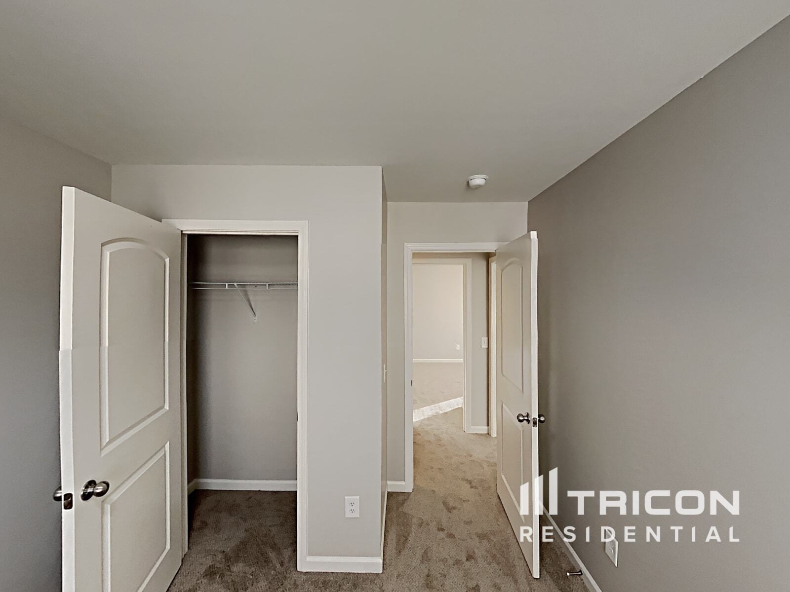 Building Photo - 1082 Bitting Hall Cir