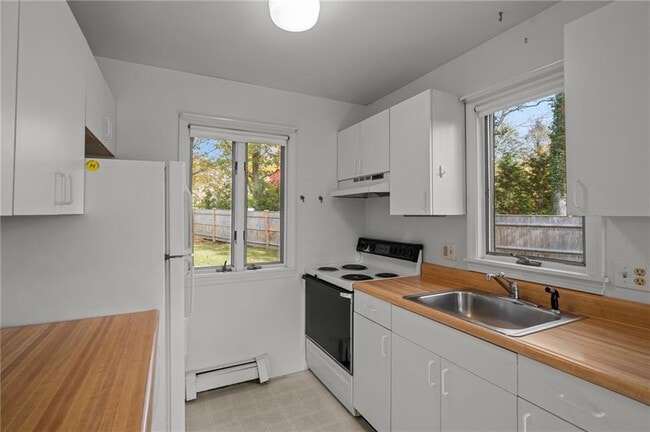 Building Photo - 18 Chapel St