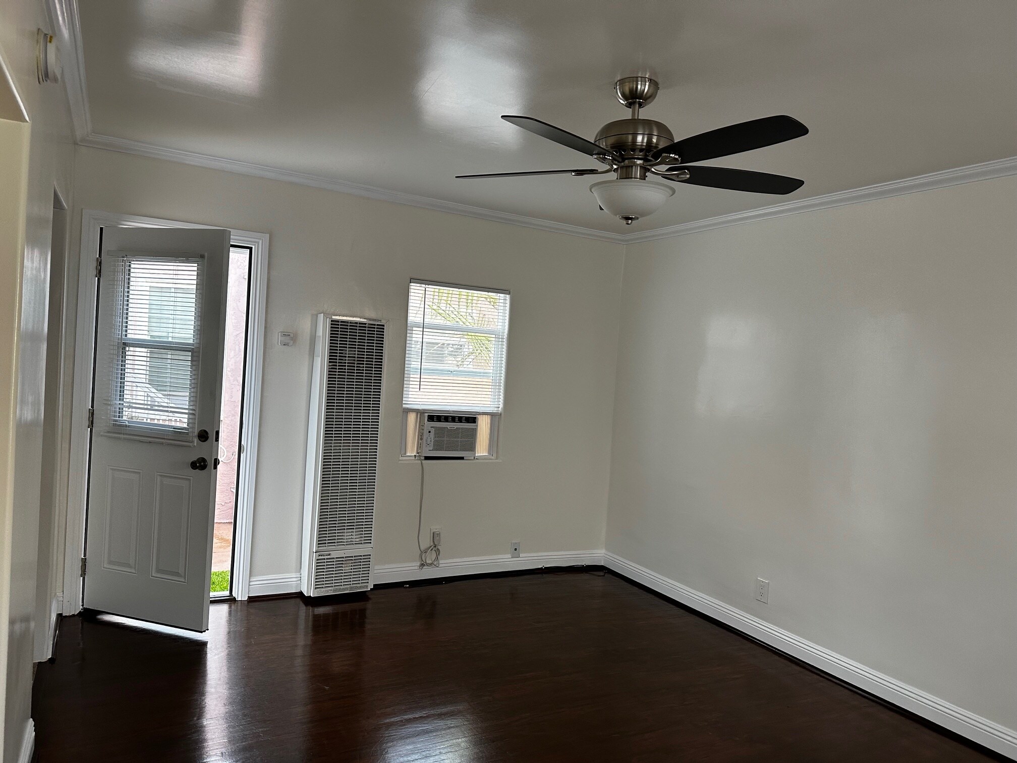 Building Photo - 1251 E Appleton St