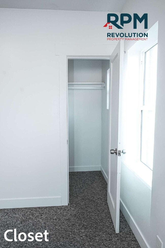 Building Photo - 868 Washington Blvd