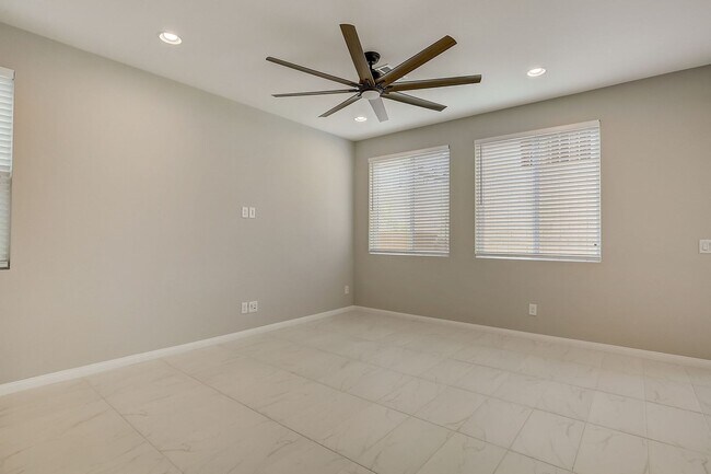 Building Photo - Beautiful 2 story Home in Skye Canyon