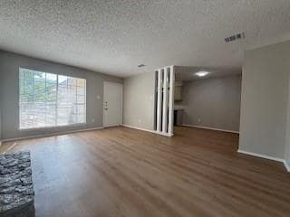 Building Photo - 2202 Donahue Ln