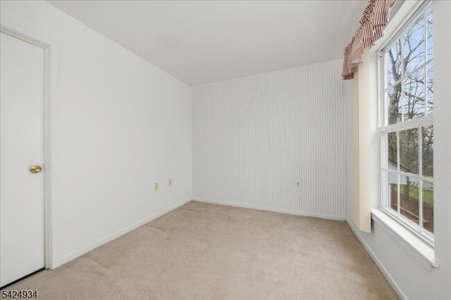 Building Photo - 5 Ajax Ct