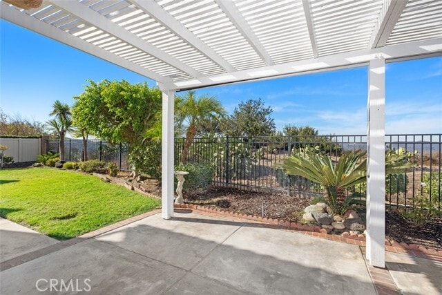 Building Photo - 2 Crystalglen