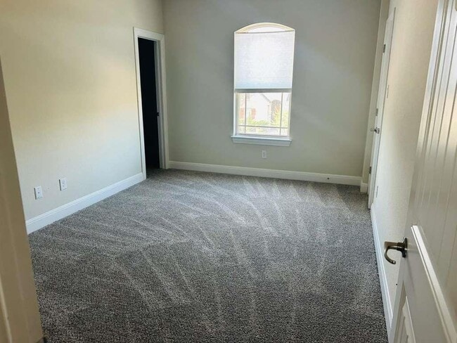 Building Photo - 2608 Pecan Creek Dr