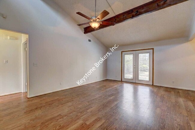 Building Photo - 5587 General Harris Dr