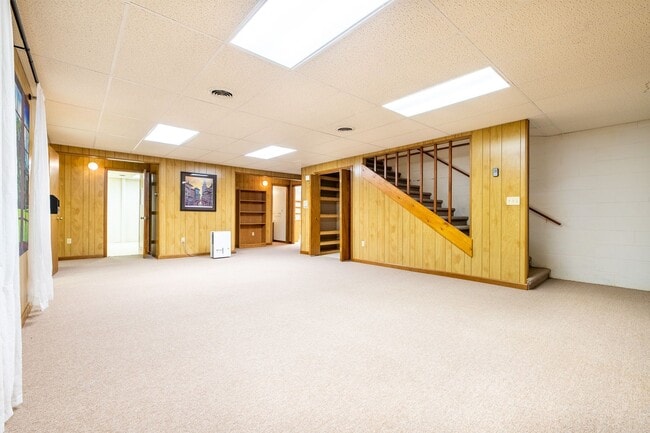Building Photo - 7750 Melanie Cir