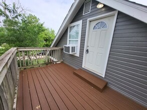 Building Photo - Studio loft next to UCO campus with deck and fenced yard