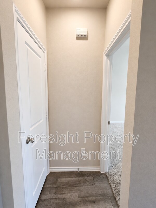 Building Photo - 538 Concho St