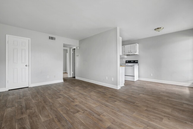 Floorplan - Great apartment near West Tennessee