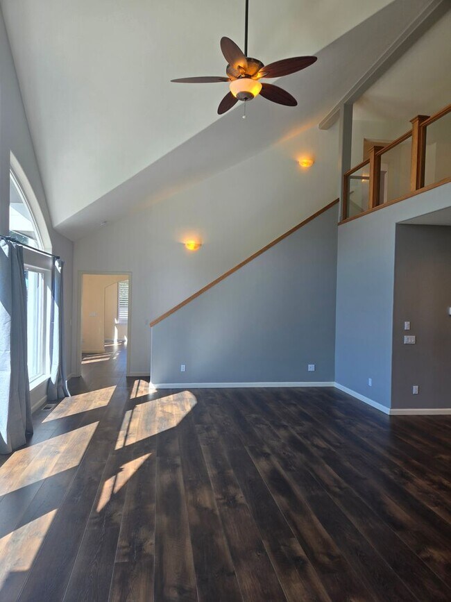 Building Photo - STATUS: PENDING APPLICATION-  | R17 | $ 2995