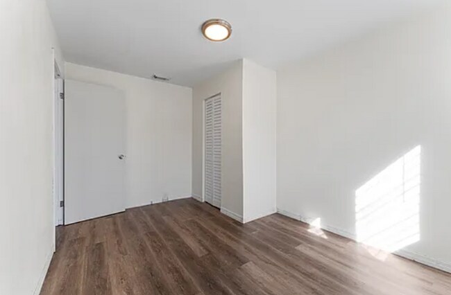 Building Photo - 1430 16th St W