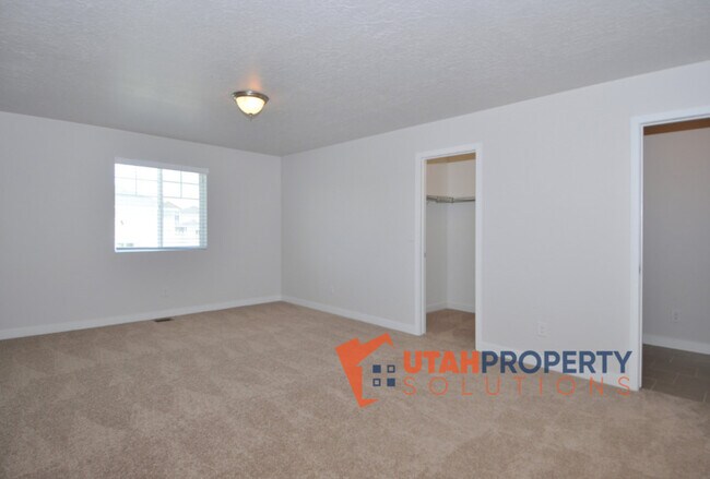 Building Photo - 11533 S Rk Cv