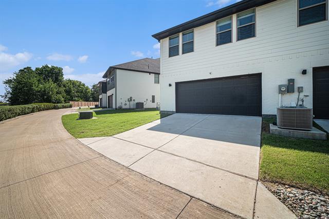 Building Photo - 7665 Reis Ln