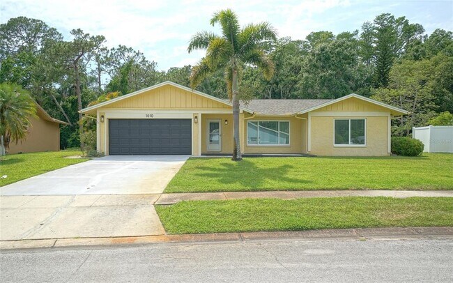 Primary Photo - 1010 Mainsail Way