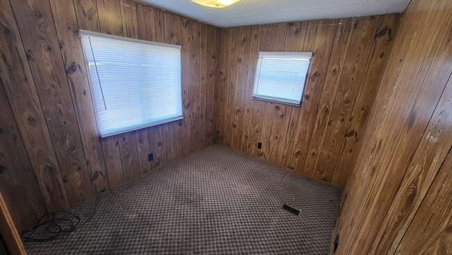 Building Photo - A charming 3-bedroom, 2-bathroom home