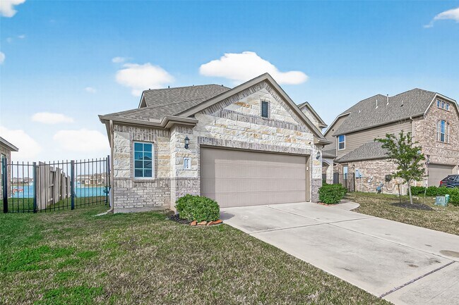 Building Photo - 3723 Lake Varano Cir