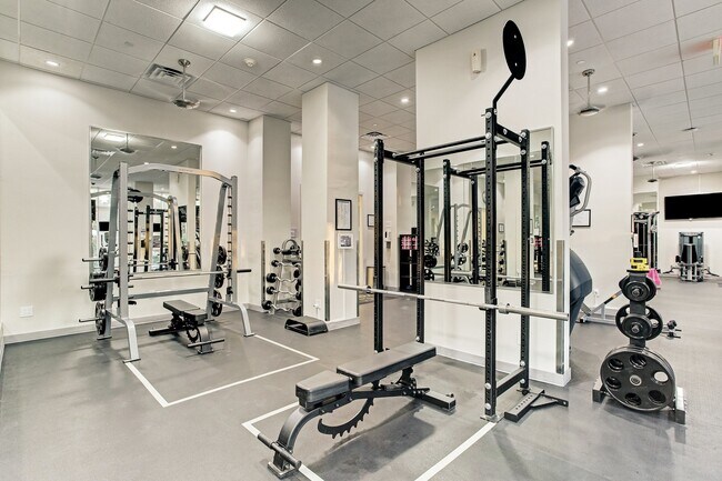 Building Photo - 3333 Allen Pkwy