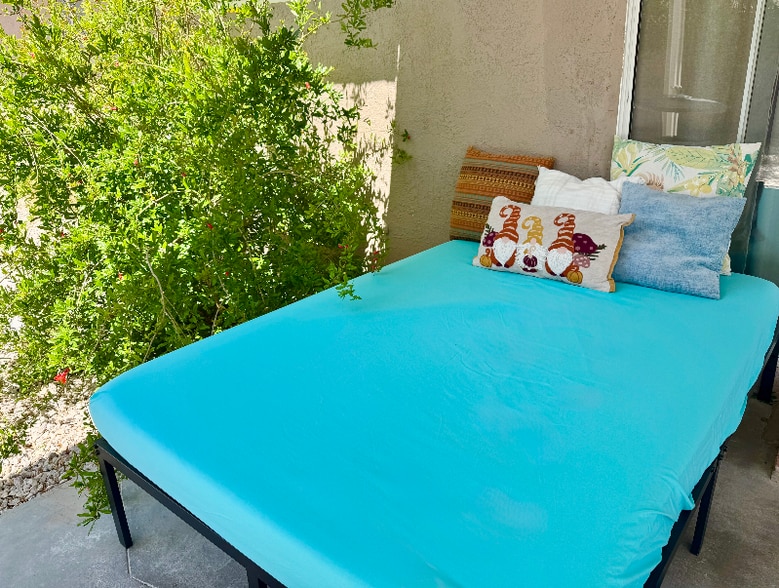 Building Photo - 5333 Longridge Ave